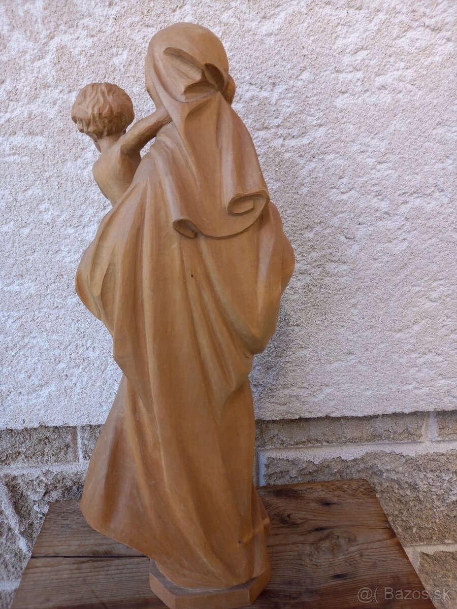 Drevorezba madona - 3
