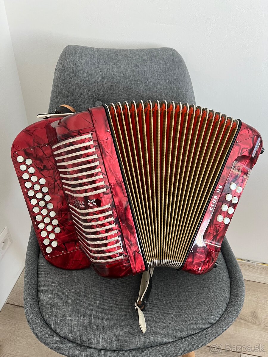 Heligonka Hohner club CF - 3