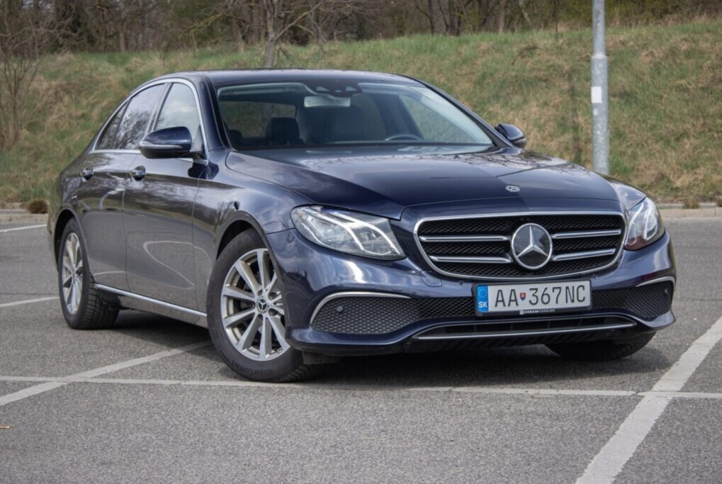 Mercedes-Benz E trieda 200, 9G-Tronic - 3