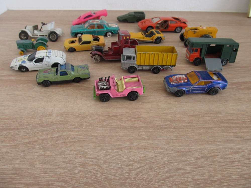 Predám staré poškodené angličáky Matchbox, Lesney a iné - 3