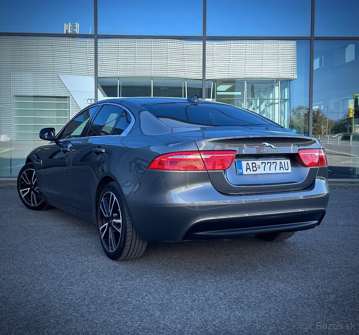 JAGUAR XE 2.0 D PRESTIGE - 3