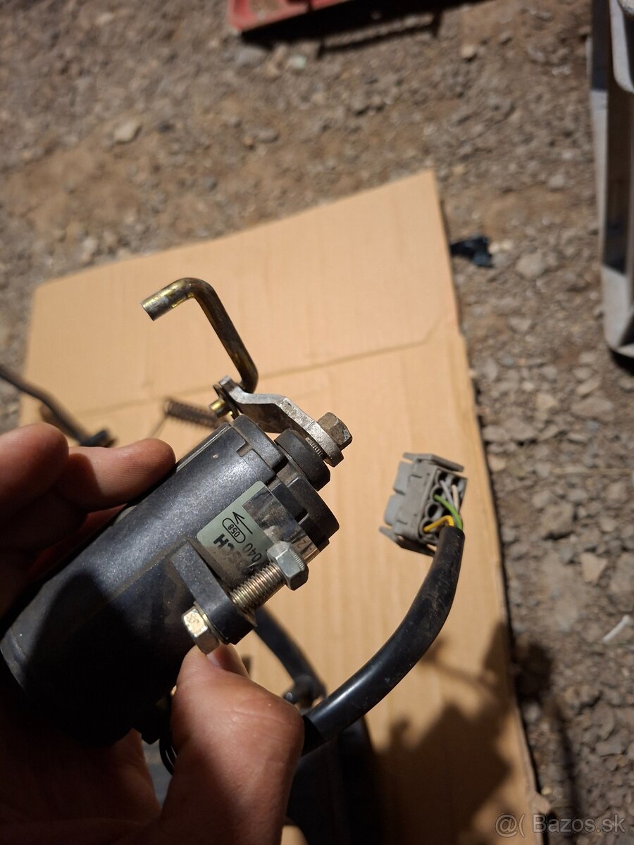 Bmw e36 plynovy pedal lanko - 3