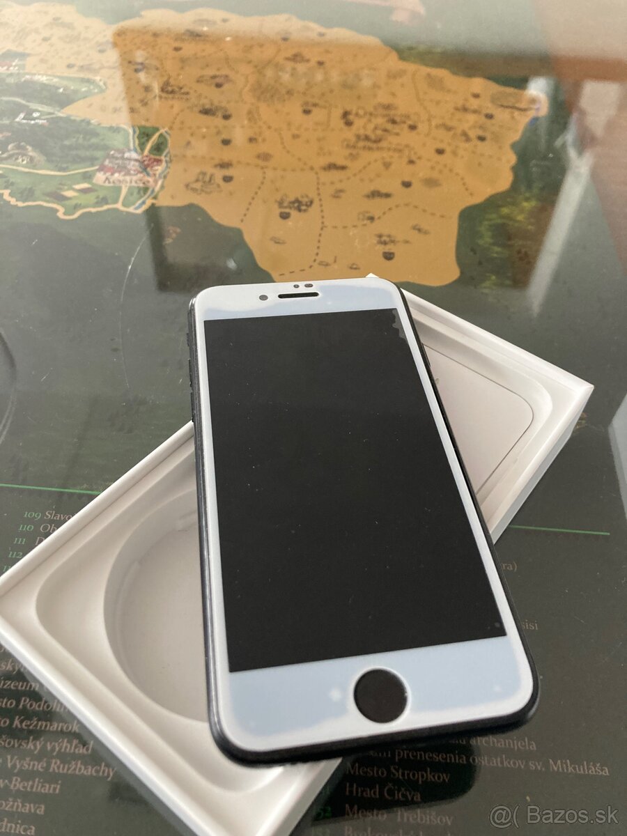 Apple iPhone SE 2020 - 3