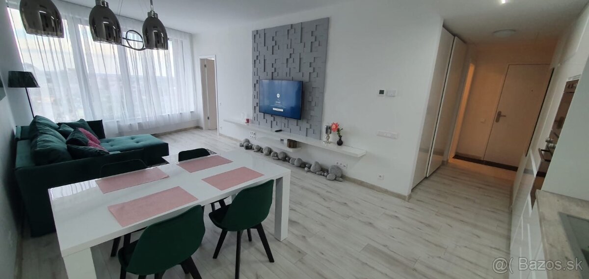Prenájom moderného a štýlového 2-izbového bytu v Sky Parku - 3