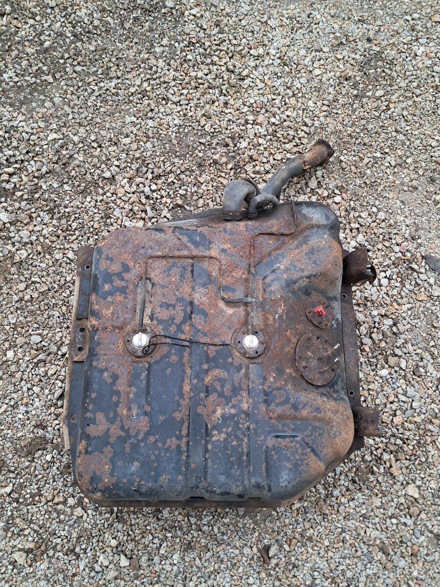 Pajero 2.8 nadrž - 3