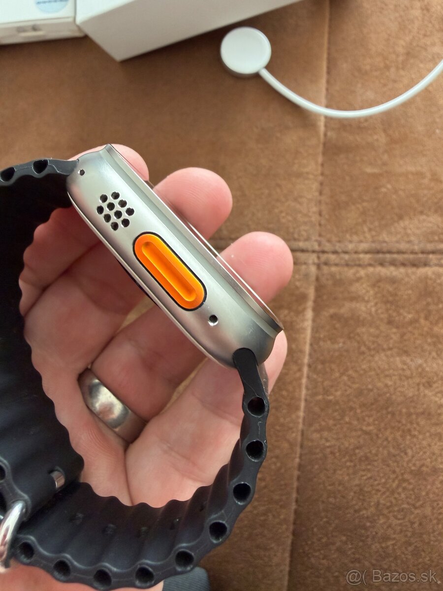 Apple Watch Ultra 2 49mm Titanium - 3