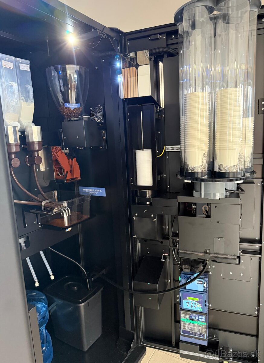 MULTIFUNKČNÝ KÁVOMAT - 3