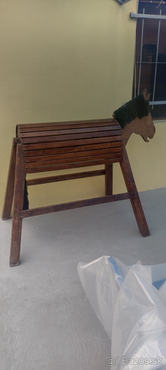 Drevený konik - 3