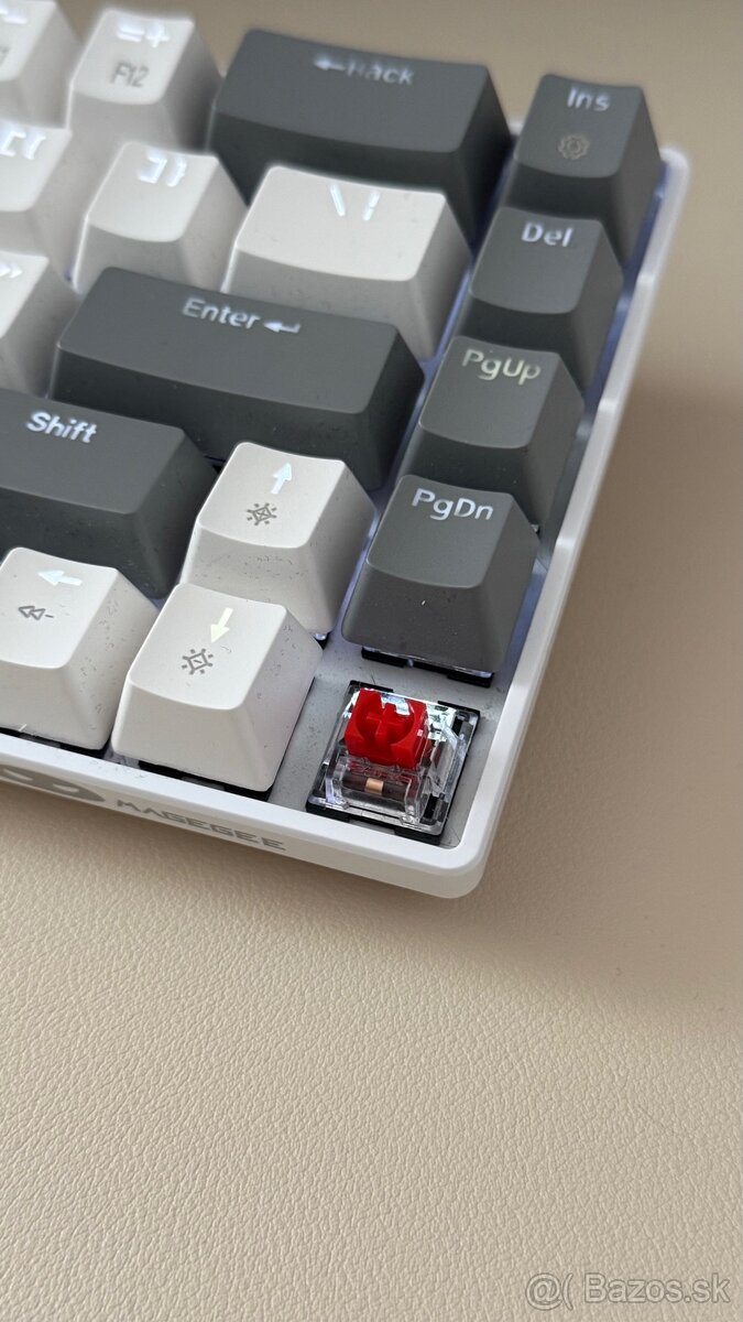 Mechanická herná klávesnica magegee - 3