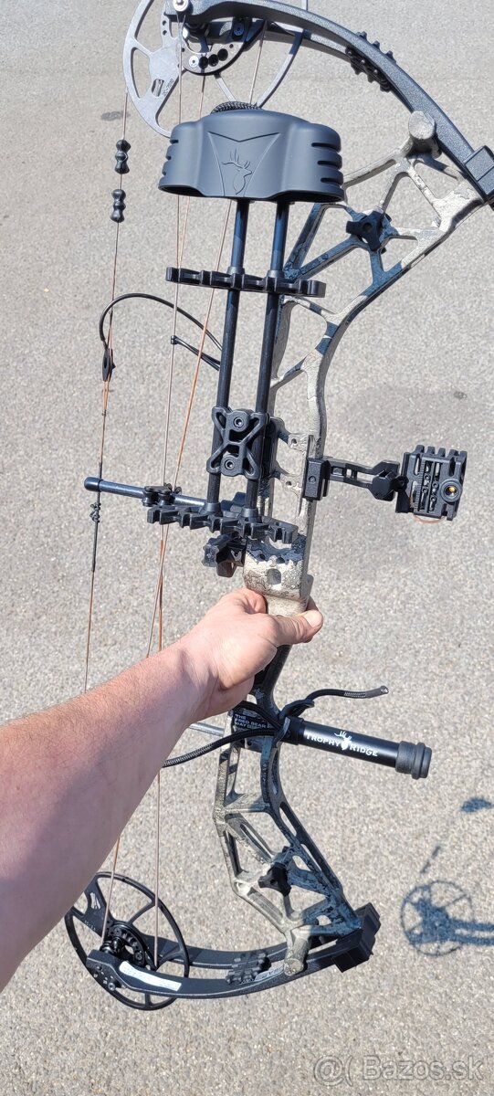 Kladkový luk bear archery paradigm - 3