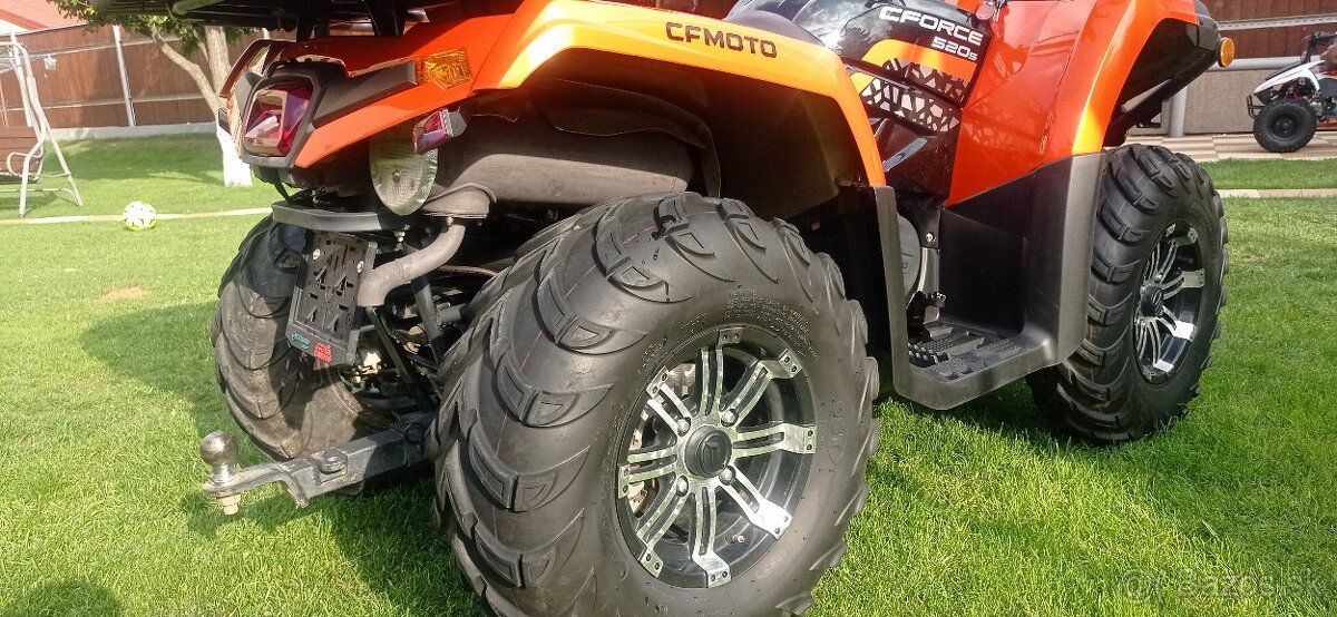Štvorkolka CF moto, cforce520s