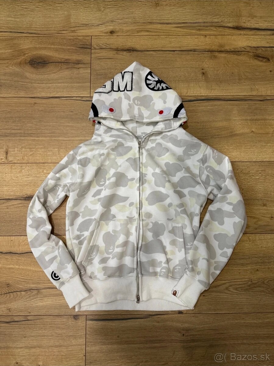 Bape hoodie - 3