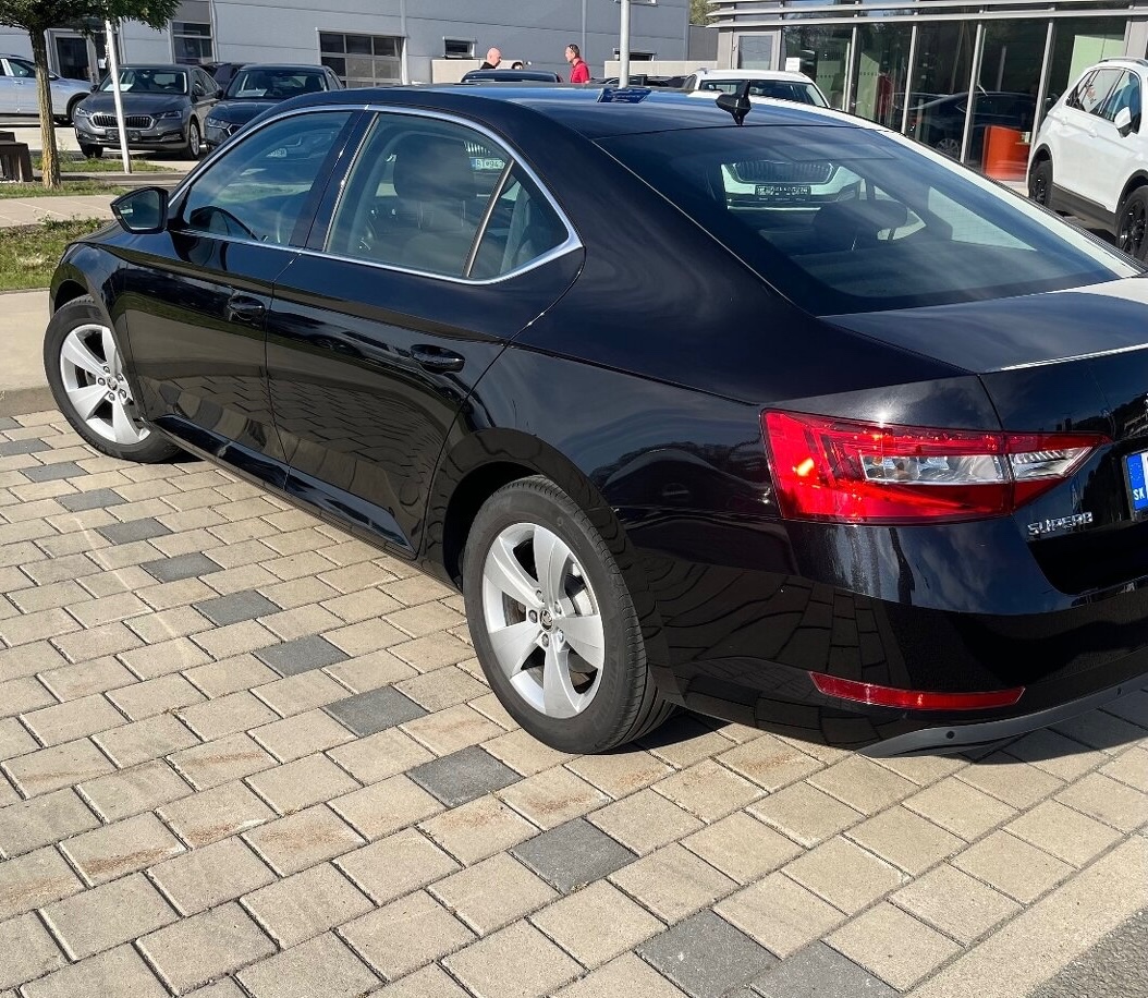 Superb 2.0 TDI 110 kW - 3