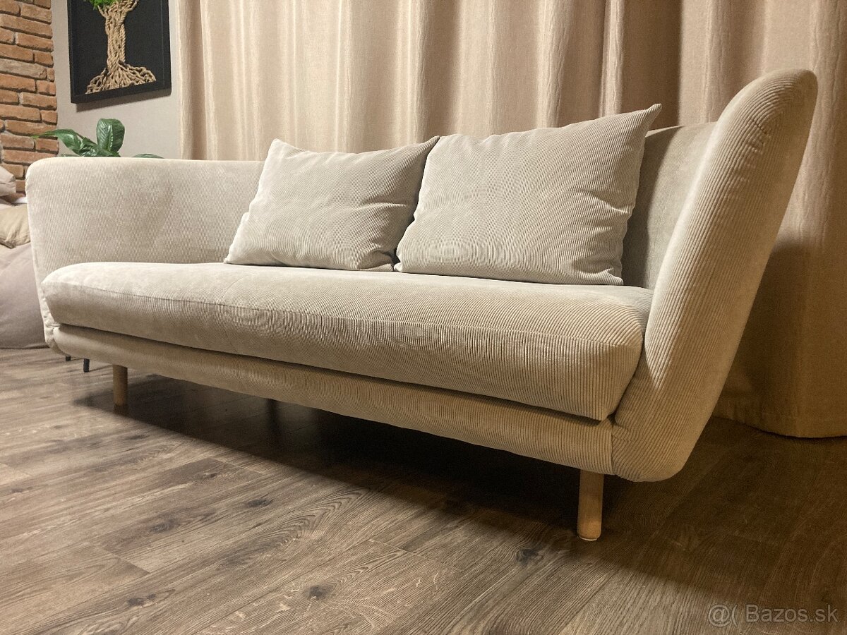 Kvalitná menčestrová pohovka - 3