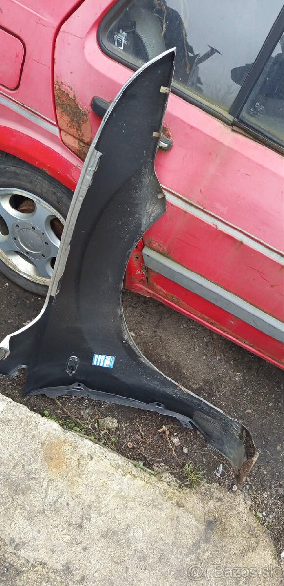Predný ľavý blatník focus MK2 - 3