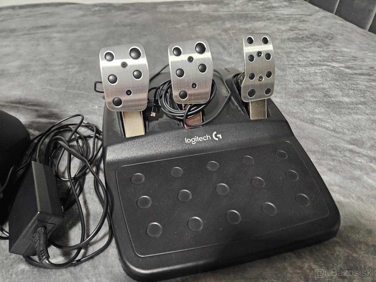 Logitech G29 Driving Force - 3