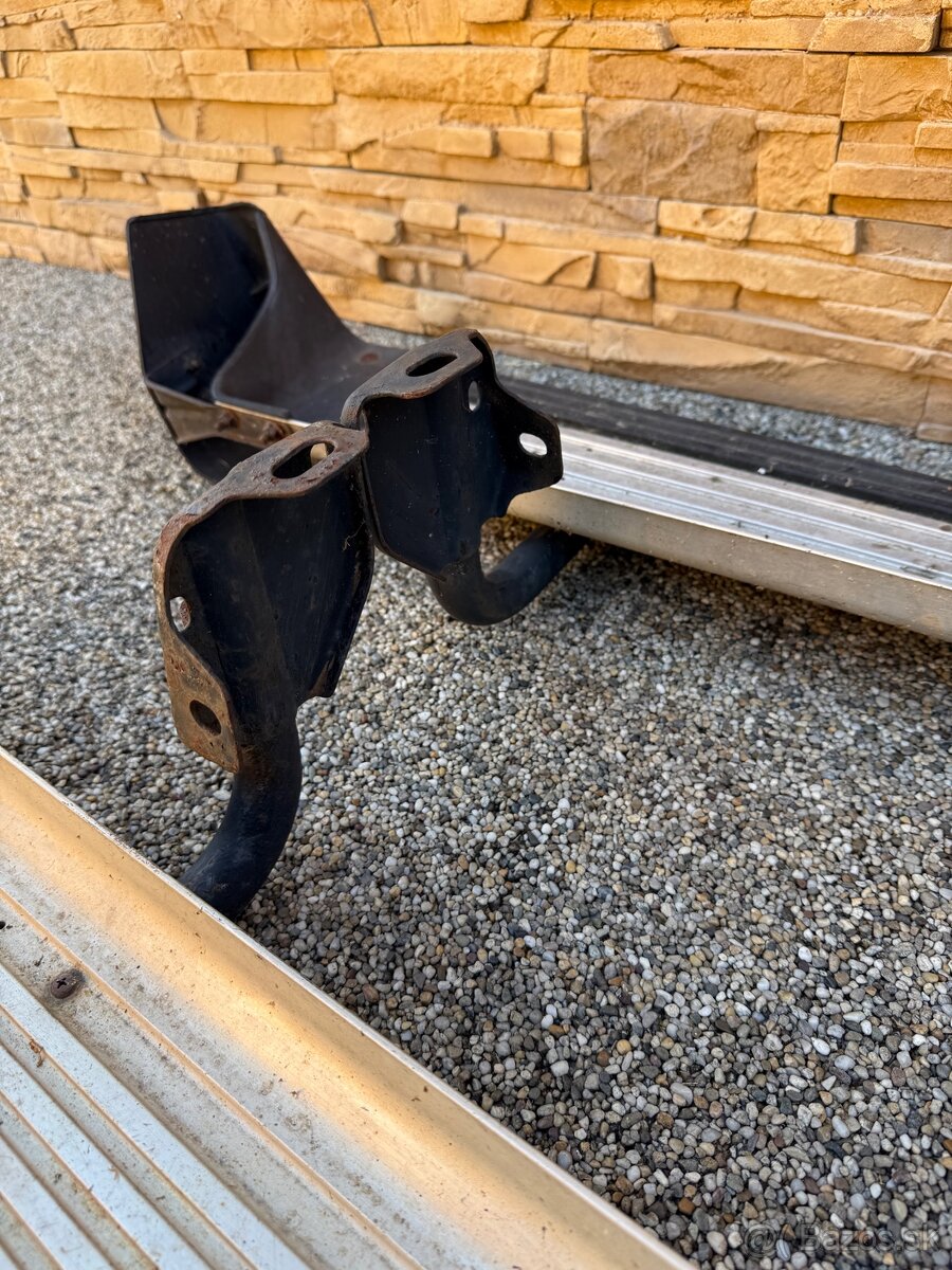 Nášľapy Mitsubushi L2000 - hliník - 3