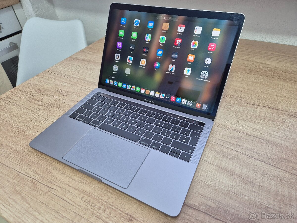MacBook Pro (13-inch, 2019) /Core-i5/16GB RAM/256GB SSD - 3