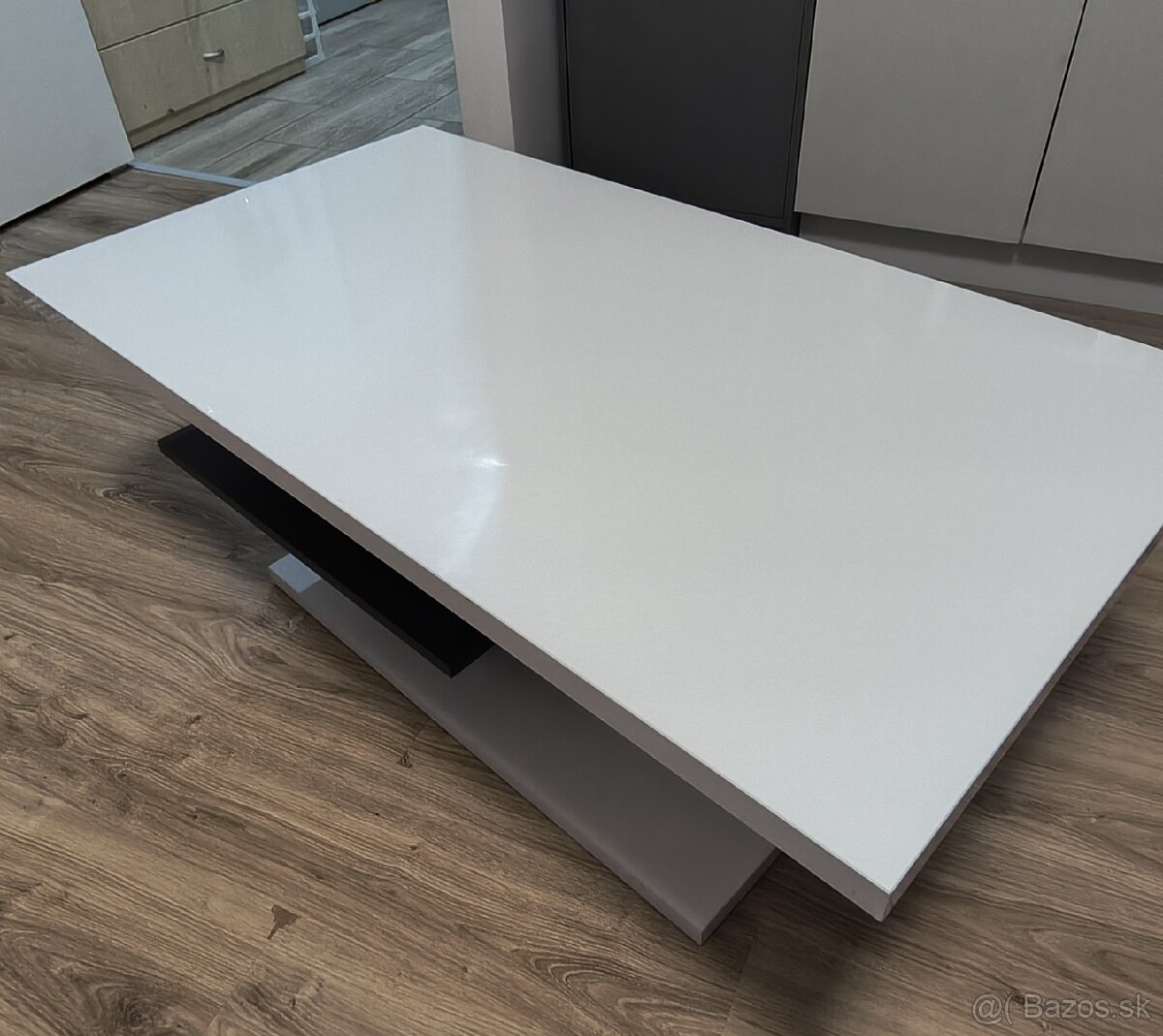 Konferenčný stolík - 3