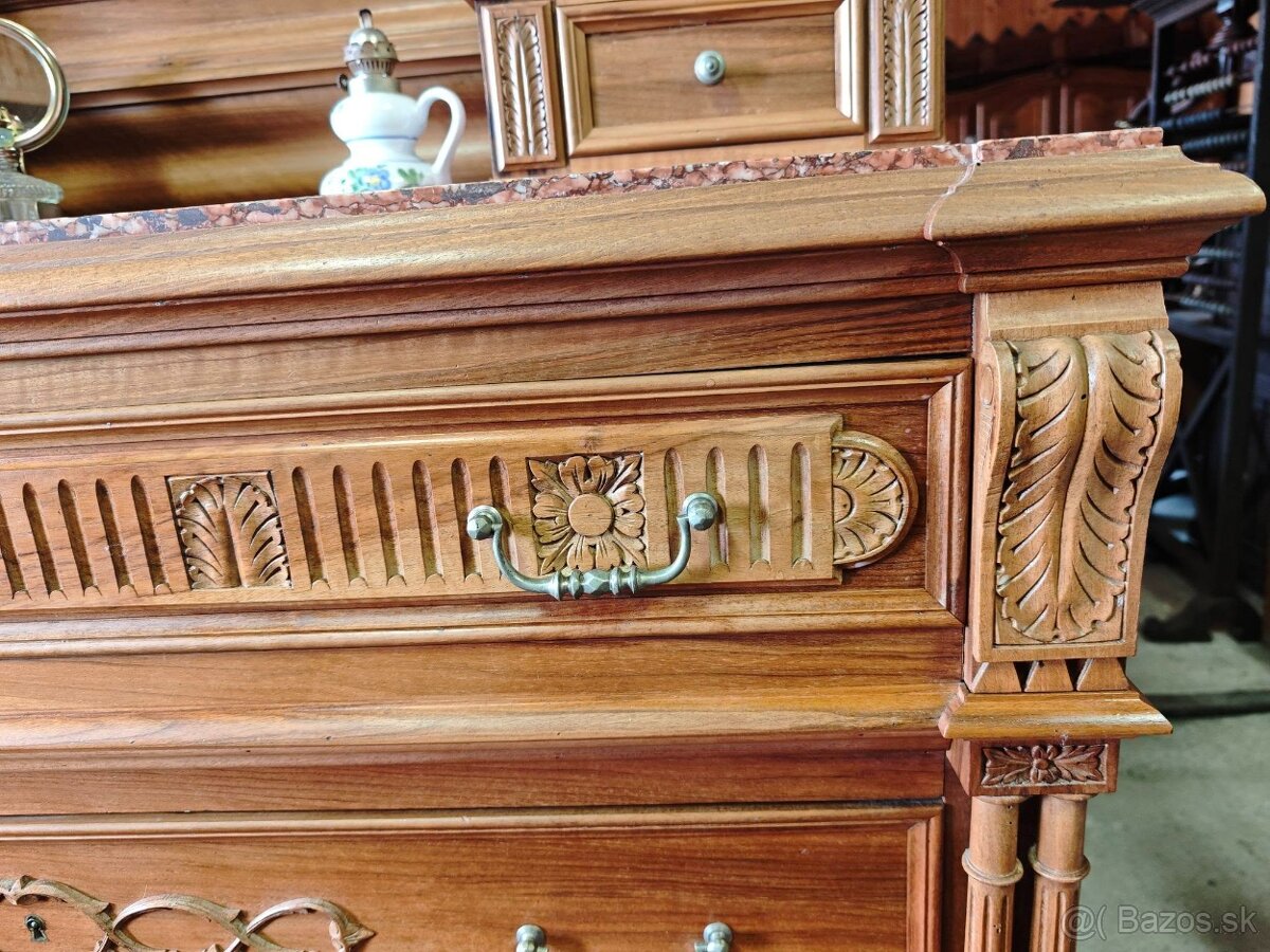 Starožitná komoda - 3