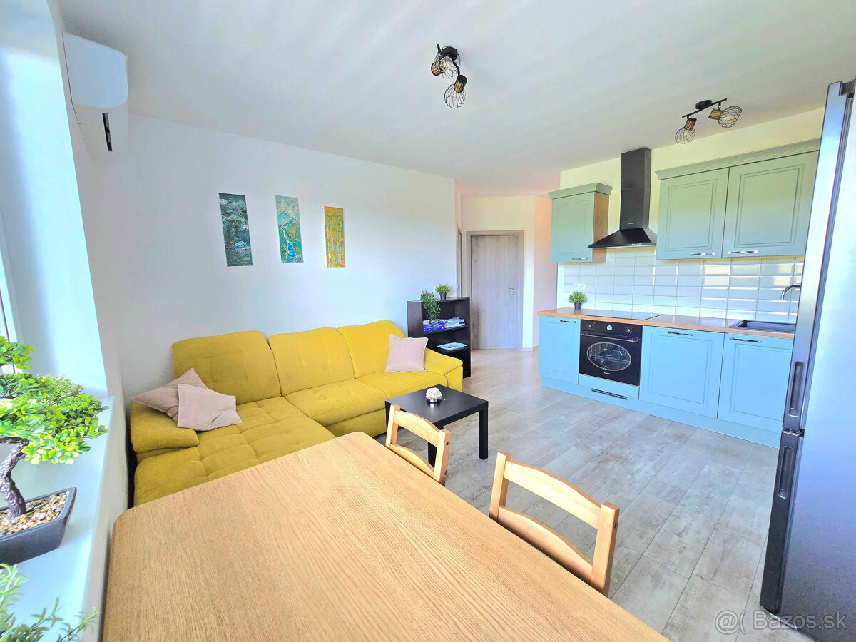 3 iz. byt v súkromnom rezidenčnom areáli, s bazénom,altánkom - 3