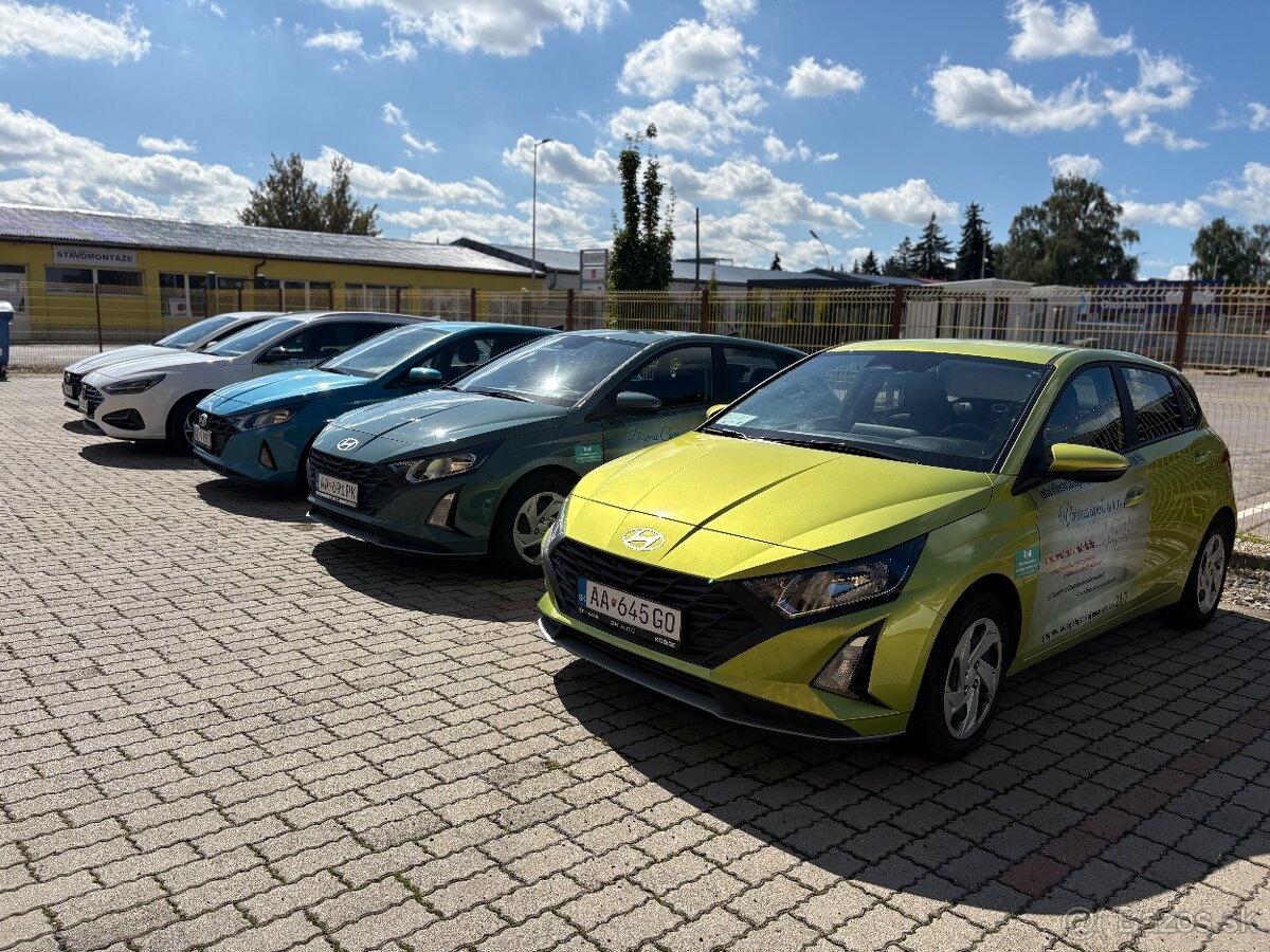 Autopožičovňa Mikrobus..9 miestny Prenájom 9 miestny,,Mikrob - 3