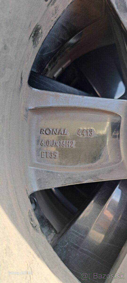 Predám elektrony6zo zimnými pneumatikami - 3