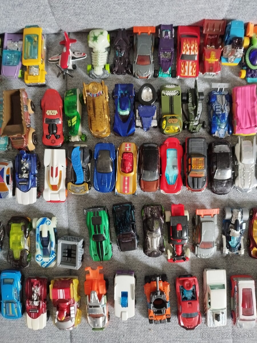 Hot Wheels autíčka 77ks - 3