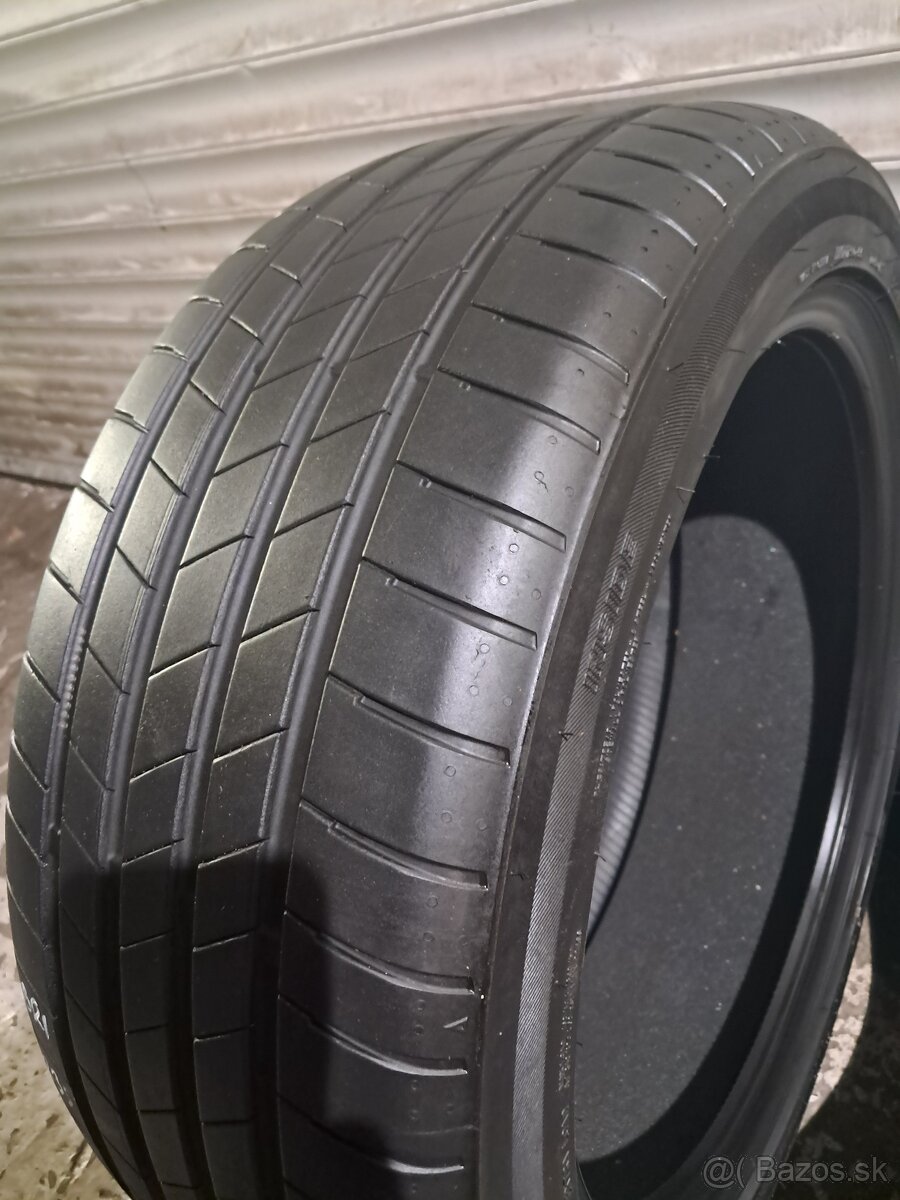 Bridgestone letné 235/45/R18 - 3