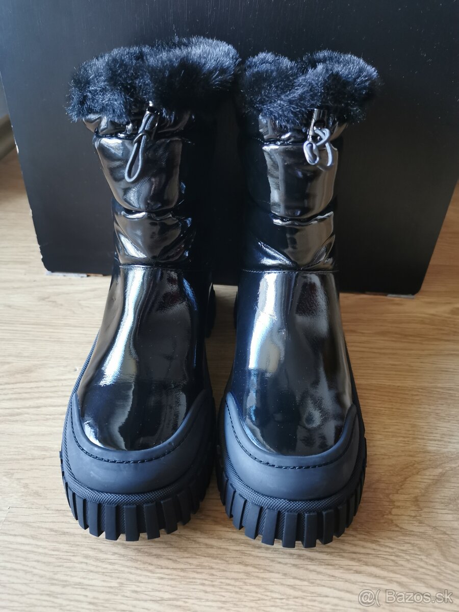 Zateplene čižmy Guess - 3