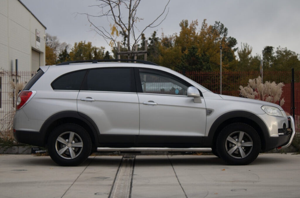 Chevrolet Captiva 2.0 VCDi LT High 4x4 7M AT/5 - 3