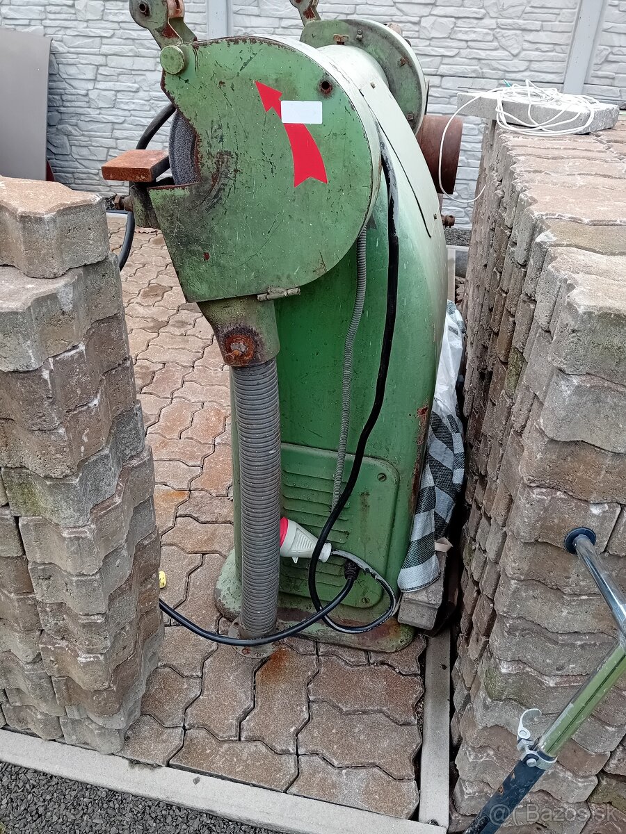 Dvojkotucova bruska - 3