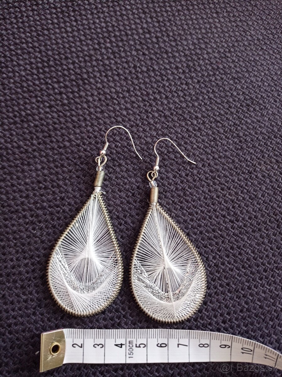 Retro masívne biele visiace náušnice - 3