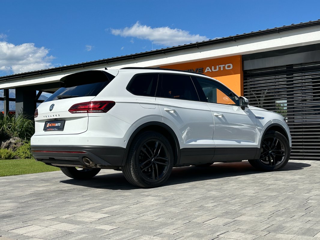 Volkswagen Touareg 3.0 TDi V6 4Motion Tiptronic - 3