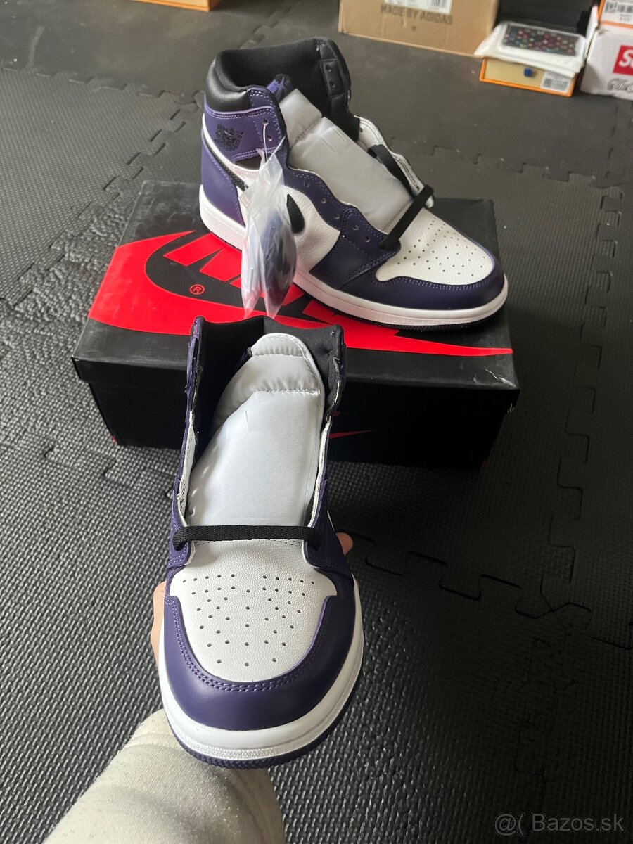 Nike Air Jordan 1 Metallic Purple - 3