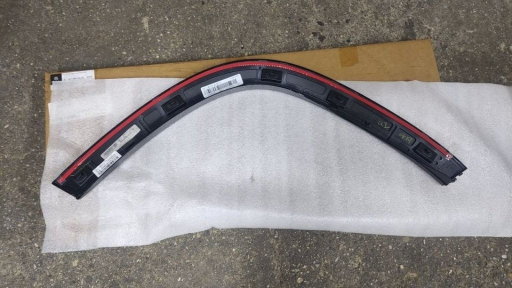 Mercedes GLS X167 2019 - Lavy predny lem blatnik - 3