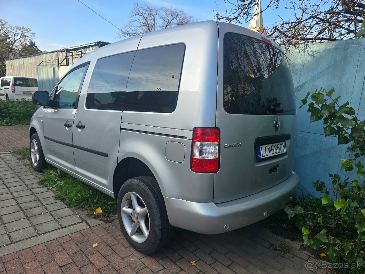 Vw caddy 1.9 77kw 4x4 7 miestna - 3