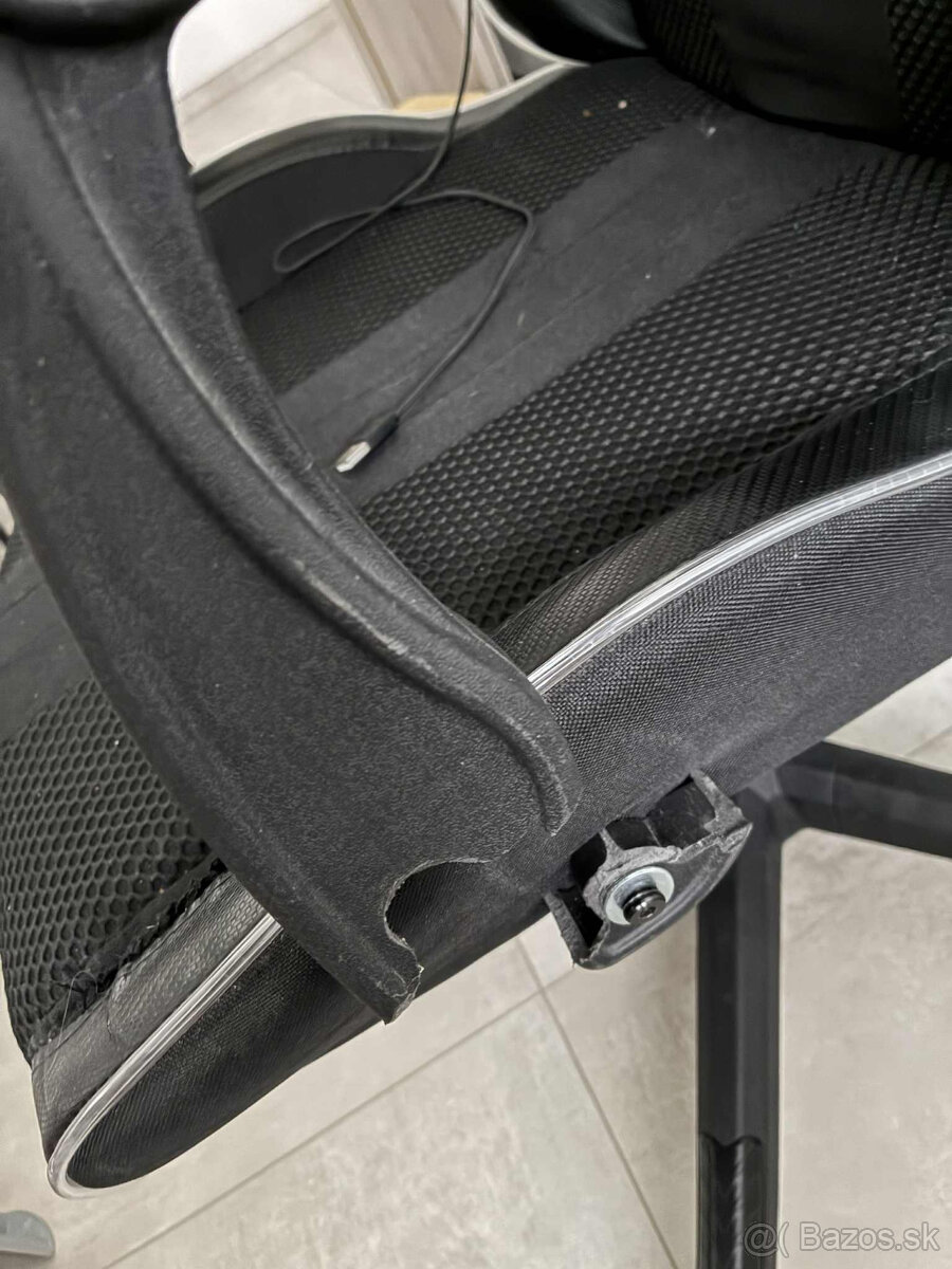 hráčska stolicka - 3