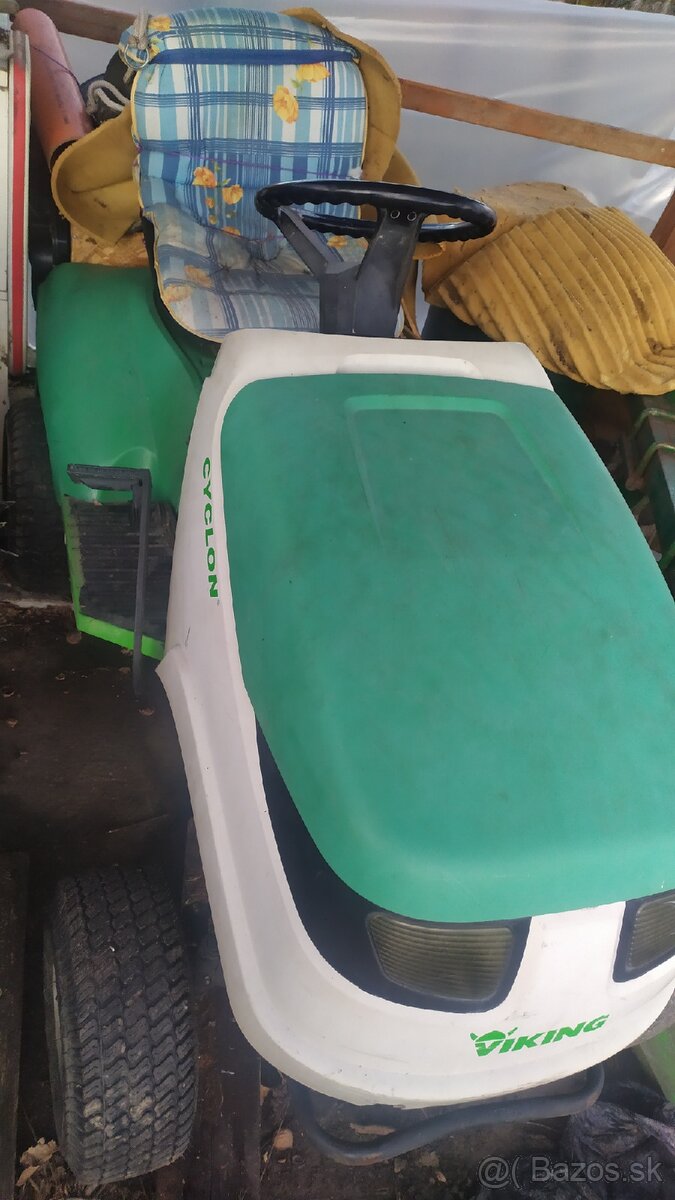 Predám záhradný traktor Viking MT 795 - 3