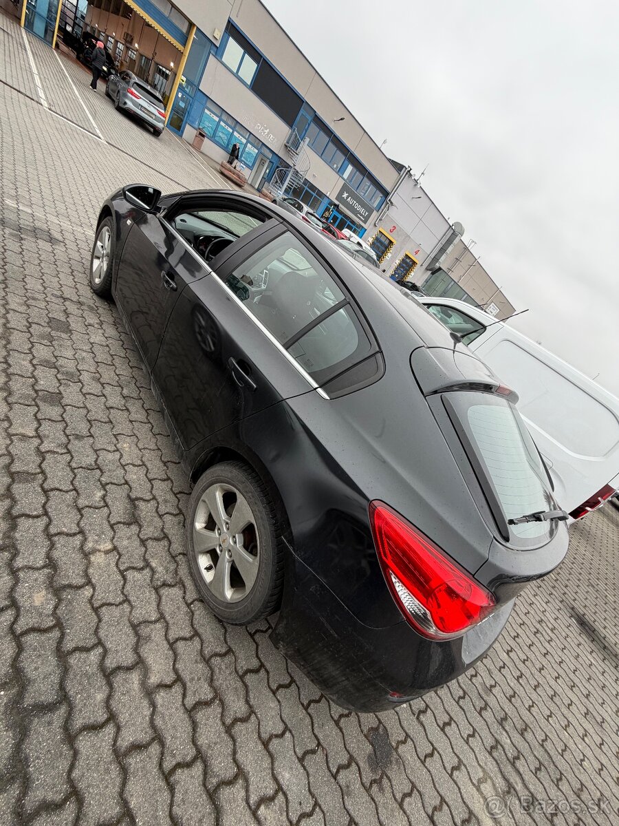 Chevrolet Cruze - 3