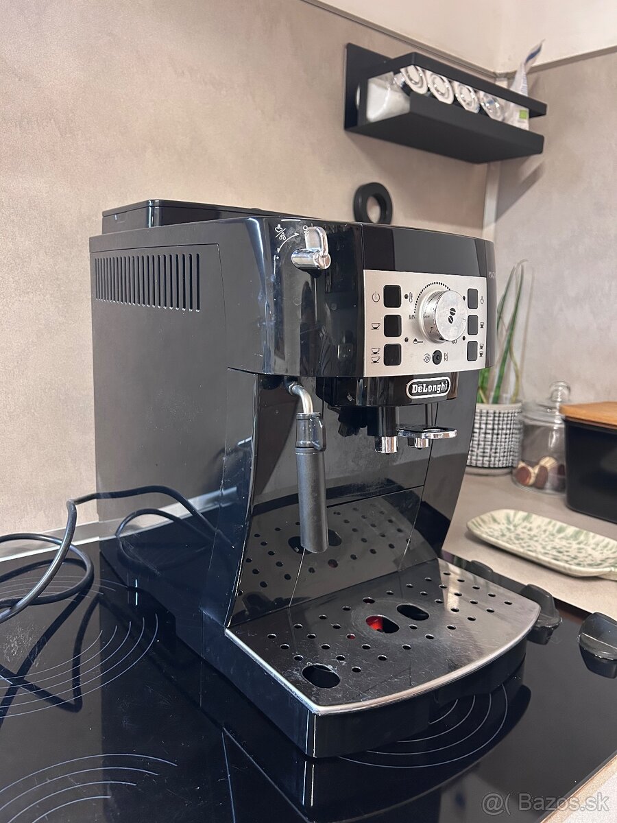Predám de longhi magnifica s - 3