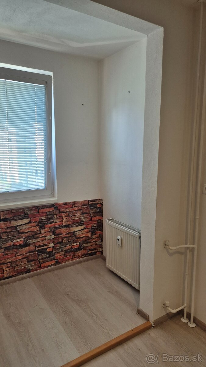 Prenajmem 1 izbovy byt v PD - cast Necpaly - 3