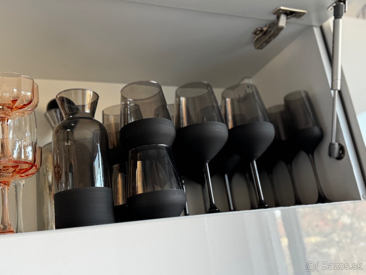 Mobelix cierne pohare - 3