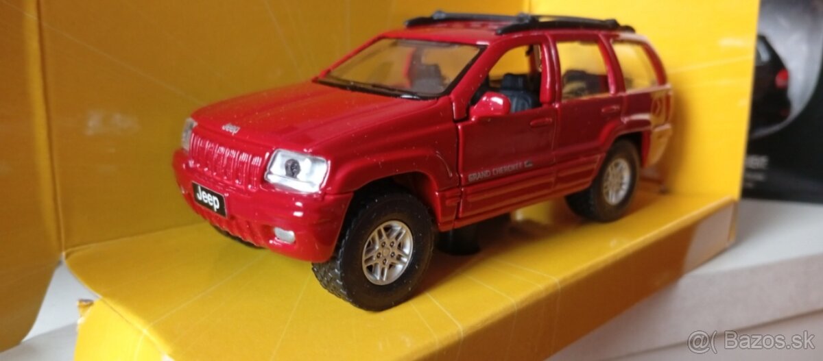 3 modely SUV 1:43 WELLY - 3