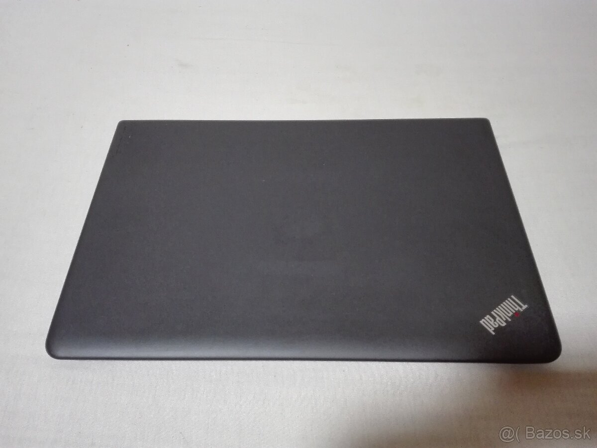 Lenovo E550. i3-4005U. 15,6“. 8 GB. SSD 256 GB. - 3