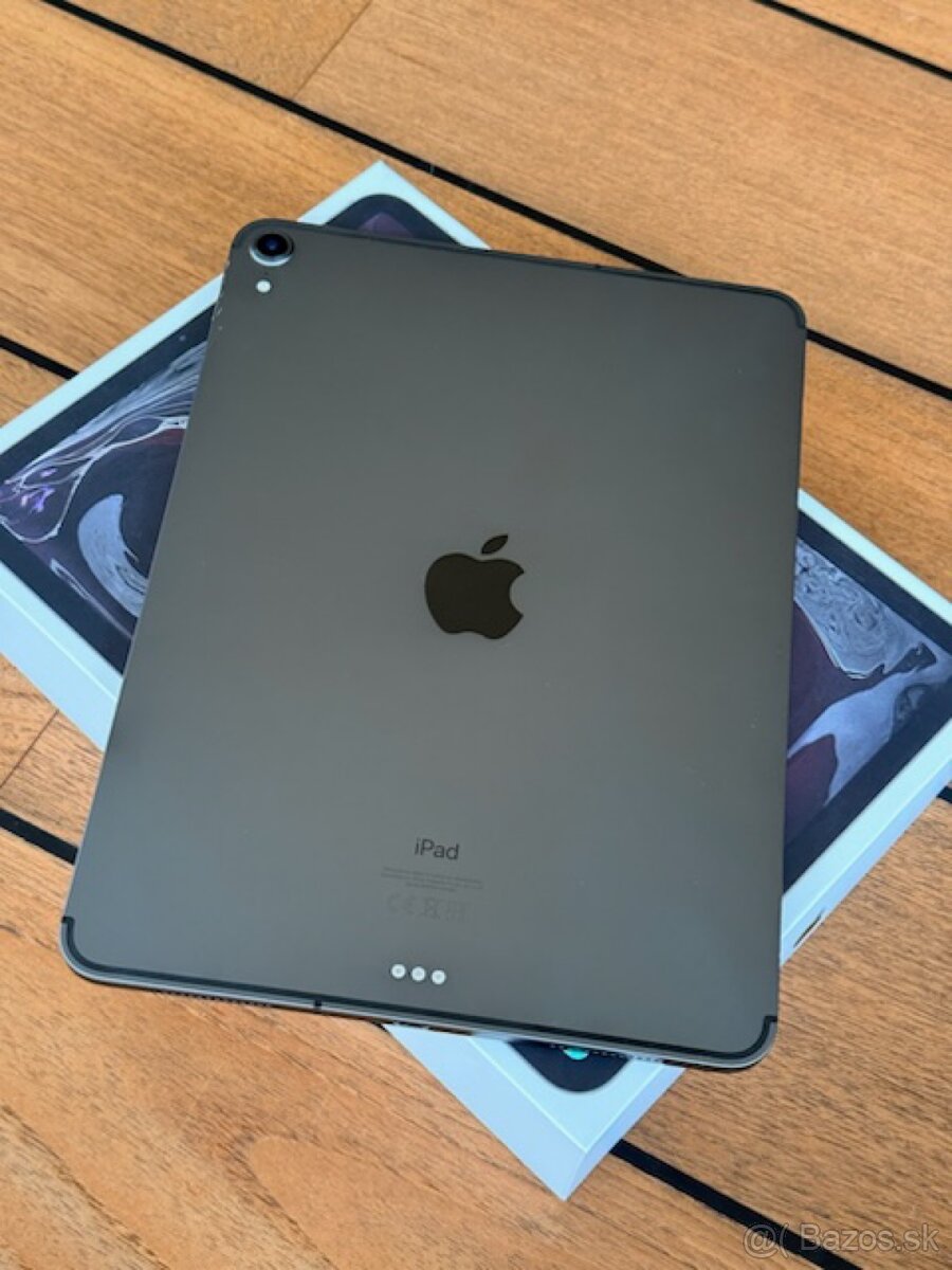 iPad Pro 11 256 GB, Apple Magic Keyboard Folio - 3