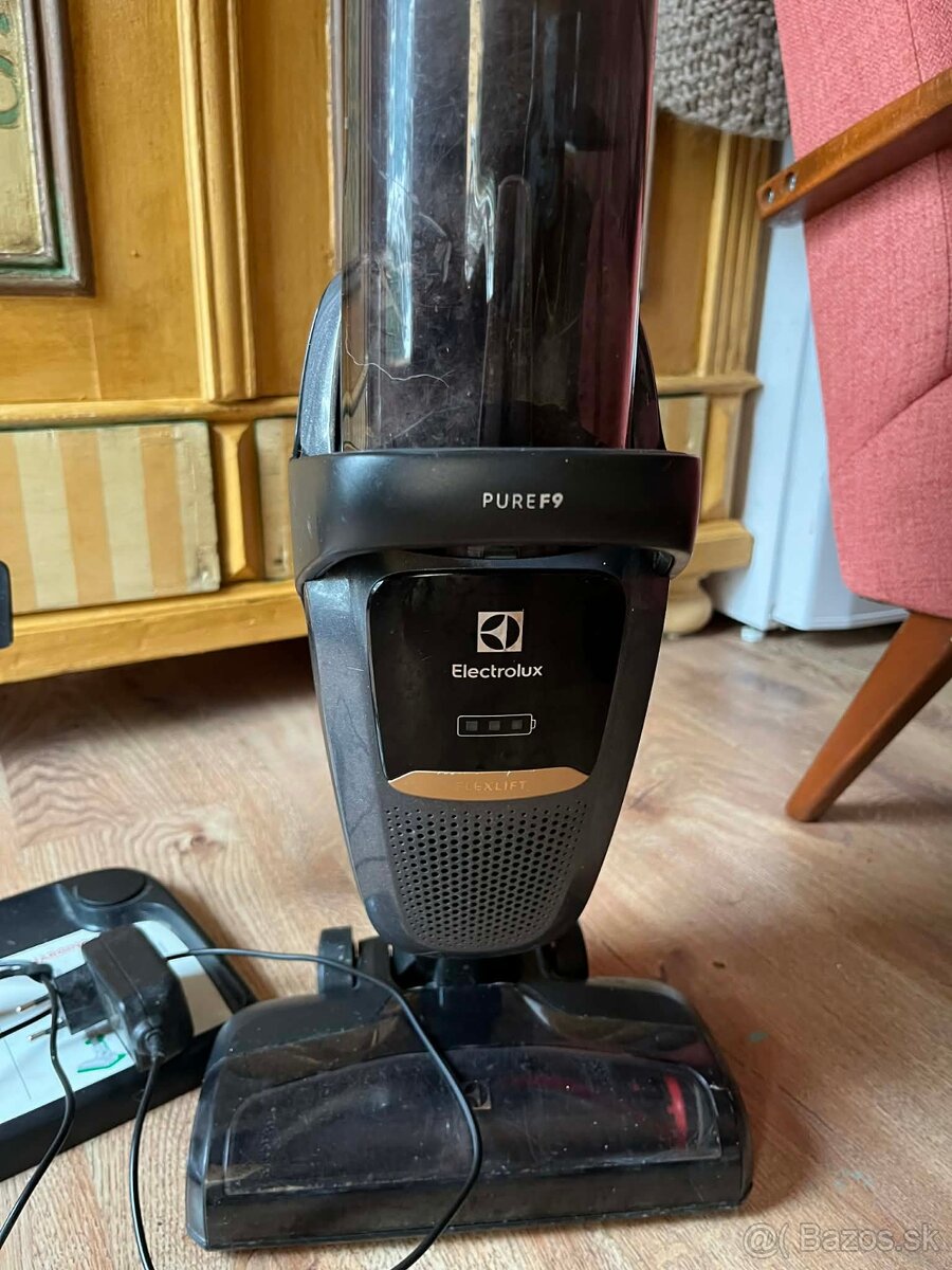 Predám bezdrôtový vysávač Electrolux - 3