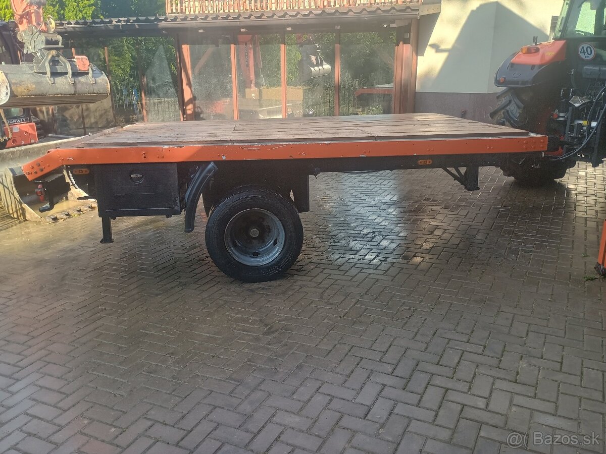 Nákladný príves - 3