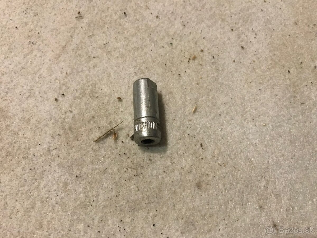 Predám náhradné diely na traktor - 3