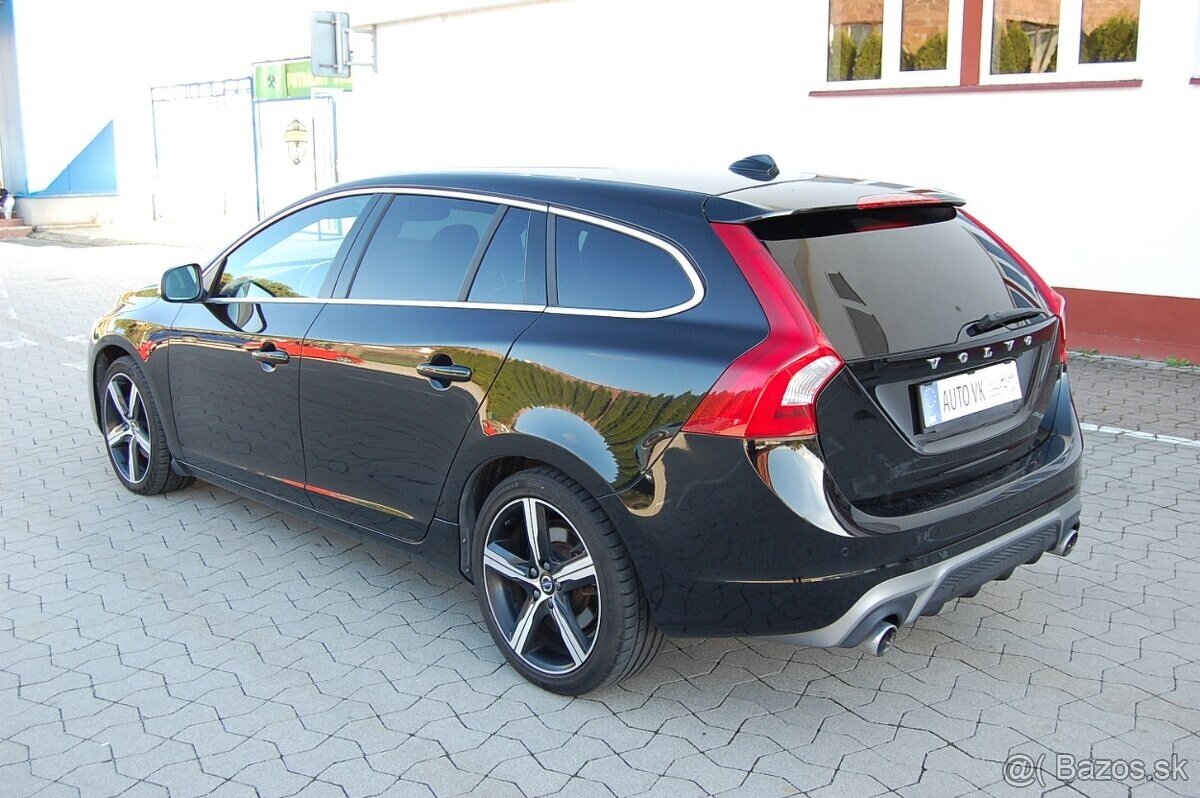 Volvo V60 D3 150PS AT6 R-DESING - 3
